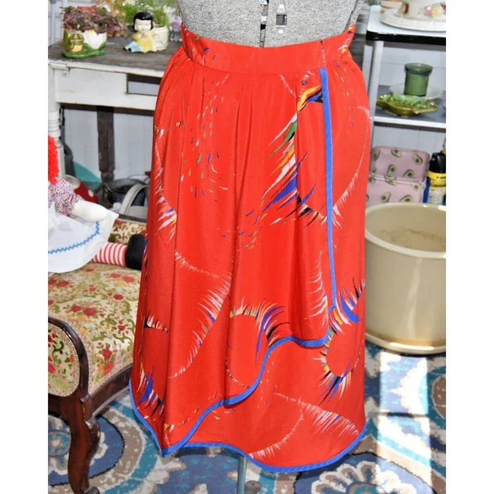 Vintage 80s Red Avant Garde Glamour Girl Flutter Skirt Postmodern Print Size XS